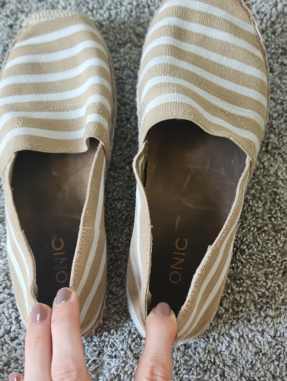 Vionic olivine beige